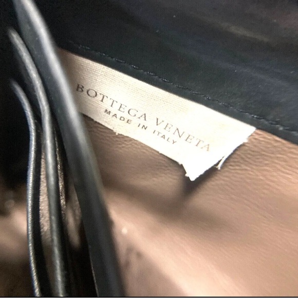 BOTTEGA VENETA VINTAGE STUDDED INTRECCIATO ZIP AROUND LEATHER LONG WALLET - Picture 13 of 16